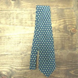 Men's Van Heusen tie hand made 100% silk